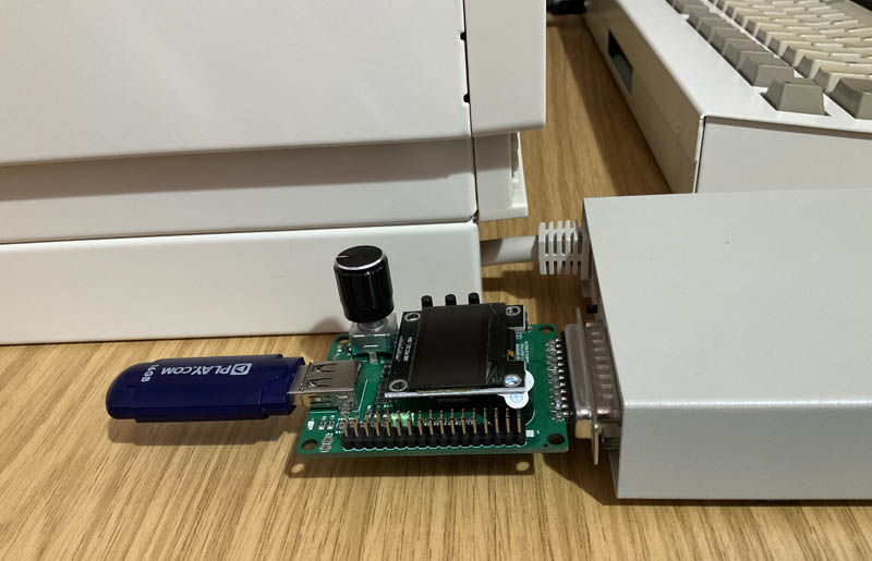 Amiga Ultimate Floppy Emulator - Connected to External Drive